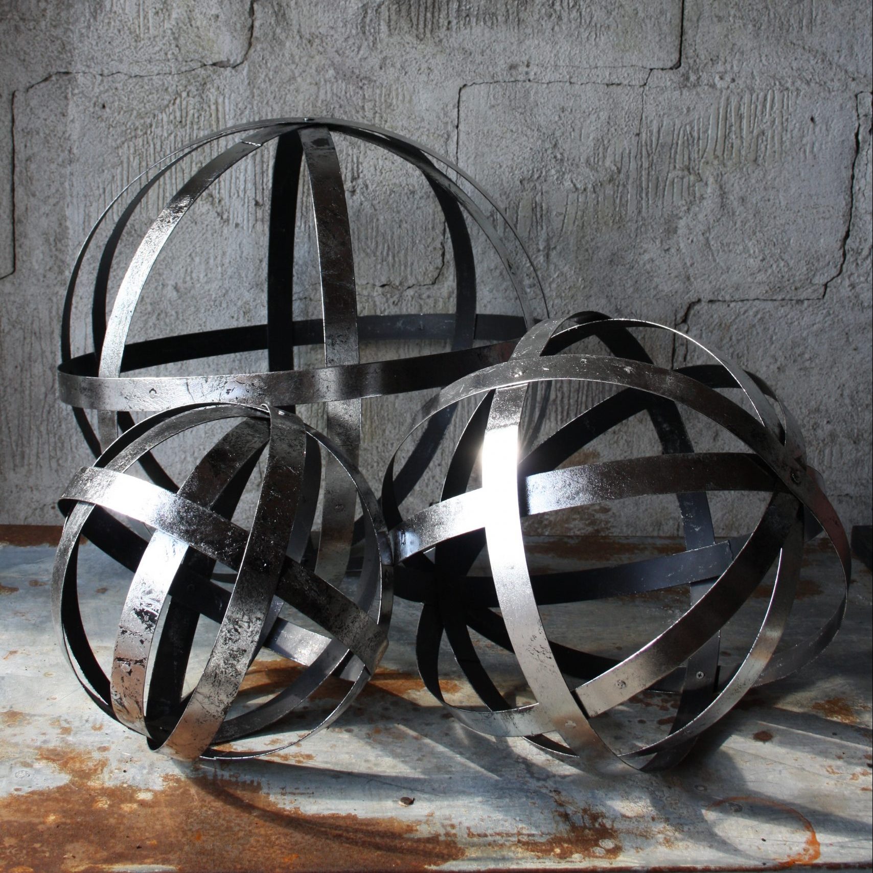 Trädgårdsklot bandklot i antiksilver metall