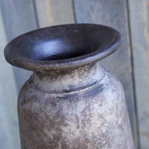 Urna / vas i brunmelerad terracotta