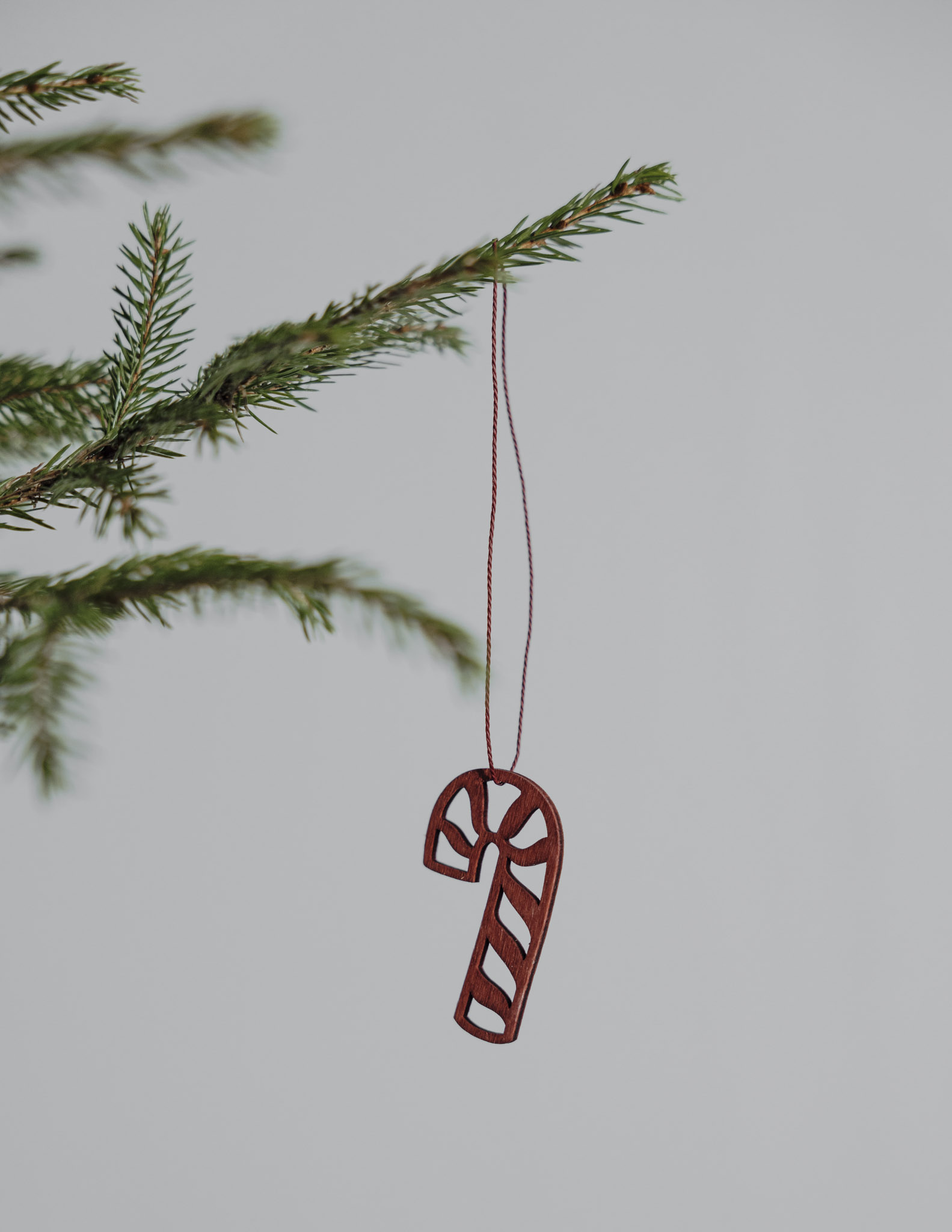 Polkagris hänge julgranspynt i trä
