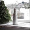 Tomte kurt i vit matt keramik juldekoration