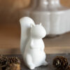 Ekorre vit matt keramik dekoration