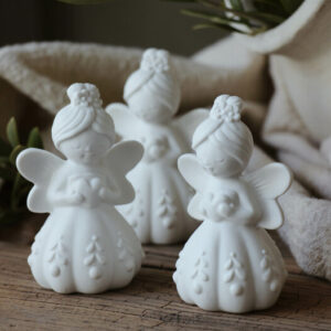 Majas Cottage skyddsängel lyckofigur tokens i gåvobox