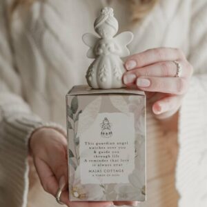 Majas Cottage skyddsängel lyckofigur tokens i gåvobox