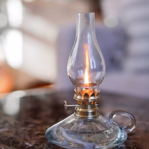 Fotogenlampa oljelampa i klarglas och mässing