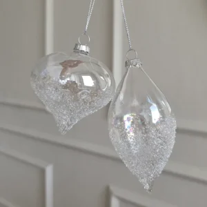 Julgranskulor i klarglas med bubblor