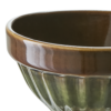 Skål i grönbrun keramik