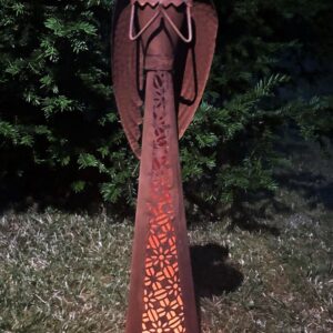 Stor rostig ängel marschallhållare