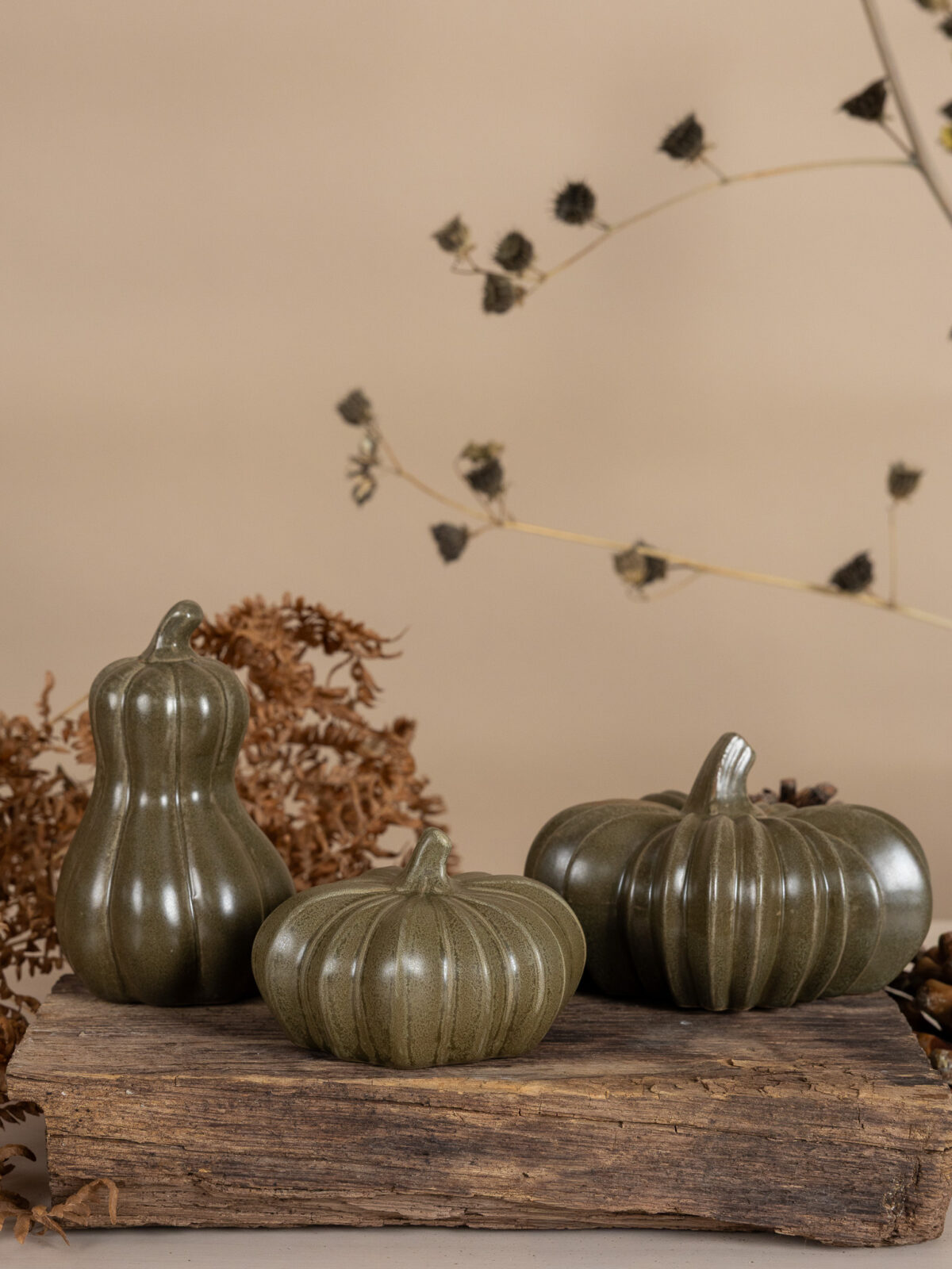 Pumpa i grön keramik dekoration